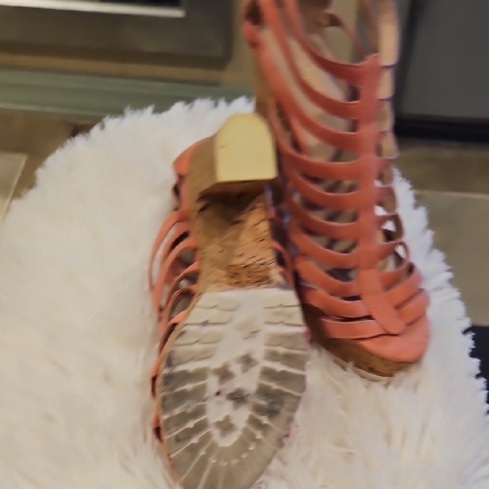 Pink High Heeled Sandals - Picture 4 of 5